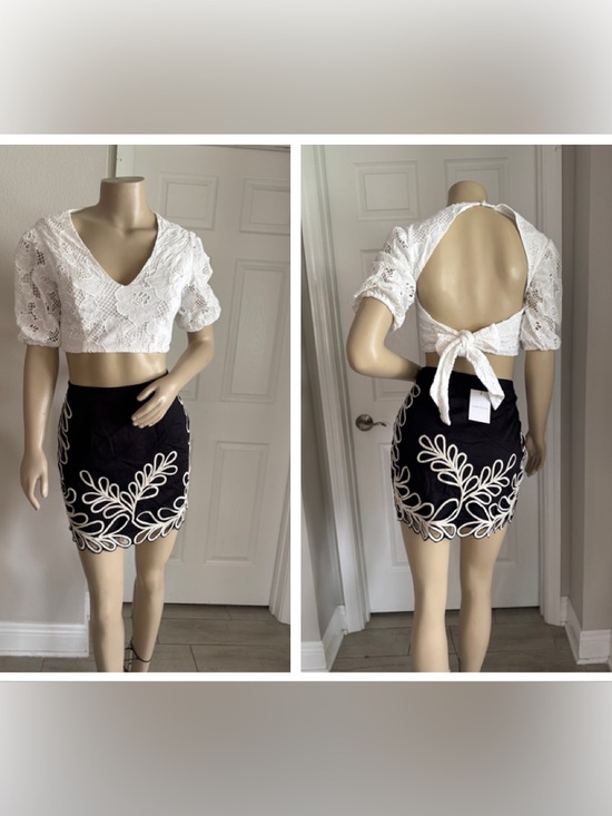 Karina Grimaldi Dresses & Skirts - Karina Grimaldi Odile
Embroidered cut out Skirt black size M and Crop Top Size M